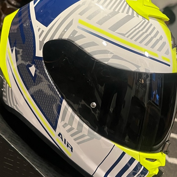 🦂 Scorpion EXO-R1 Air Juice Helmet - Picture 5 of 16